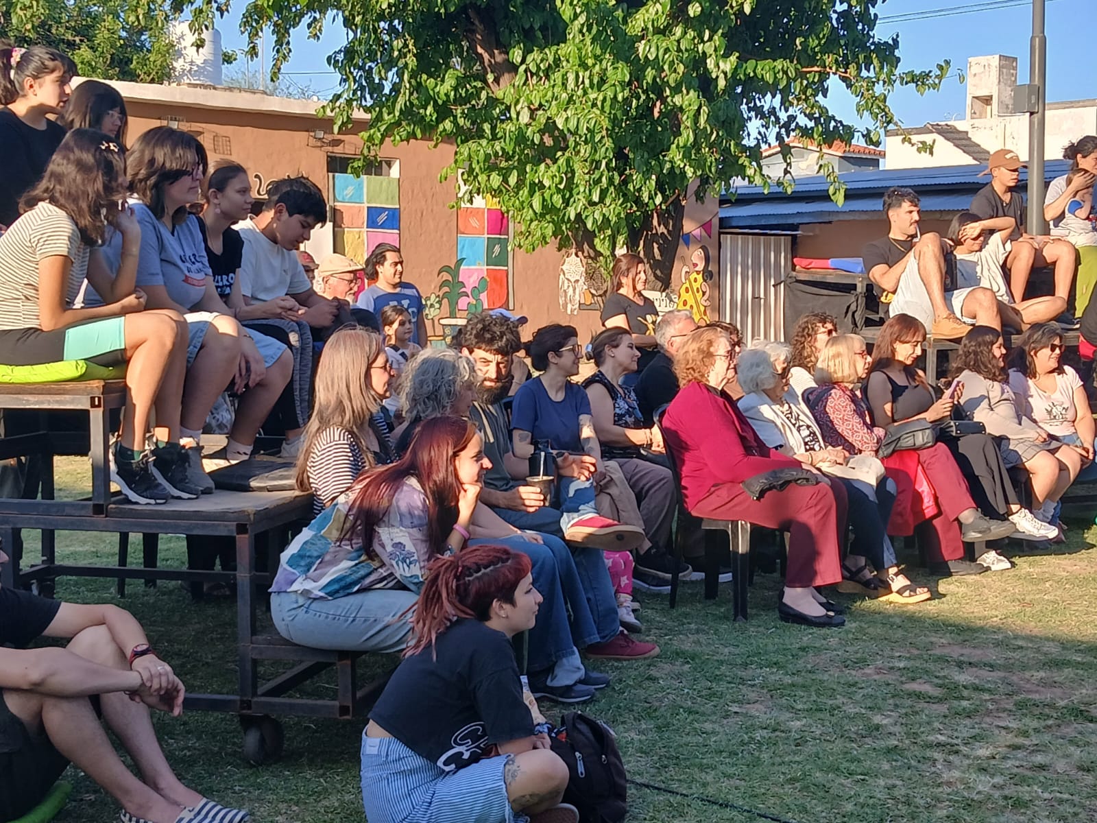 Público en una función de Orilleros de la Cañada